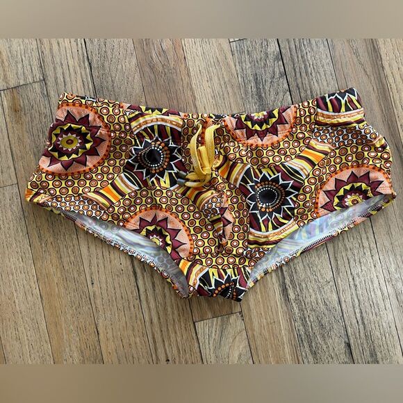 ES Collection men’s swim trunks